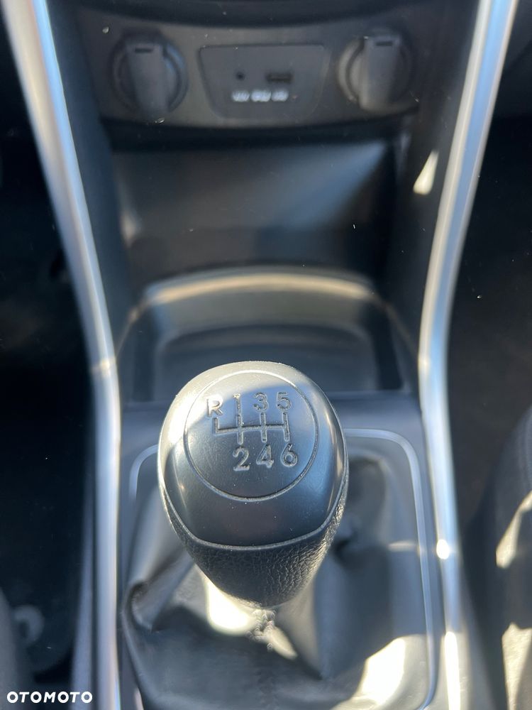 Hyundai i30 1.4 Trend - 21