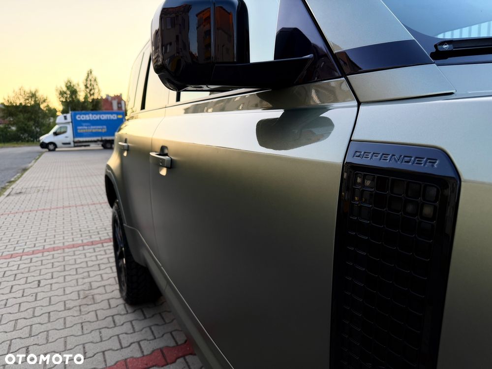 Land Rover Defender 110 D200 SE - 23