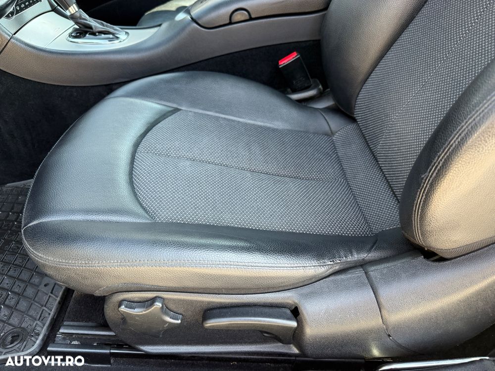 Mercedes-Benz CLK Coupe 220 CDI Automatik Avantgarde - 11