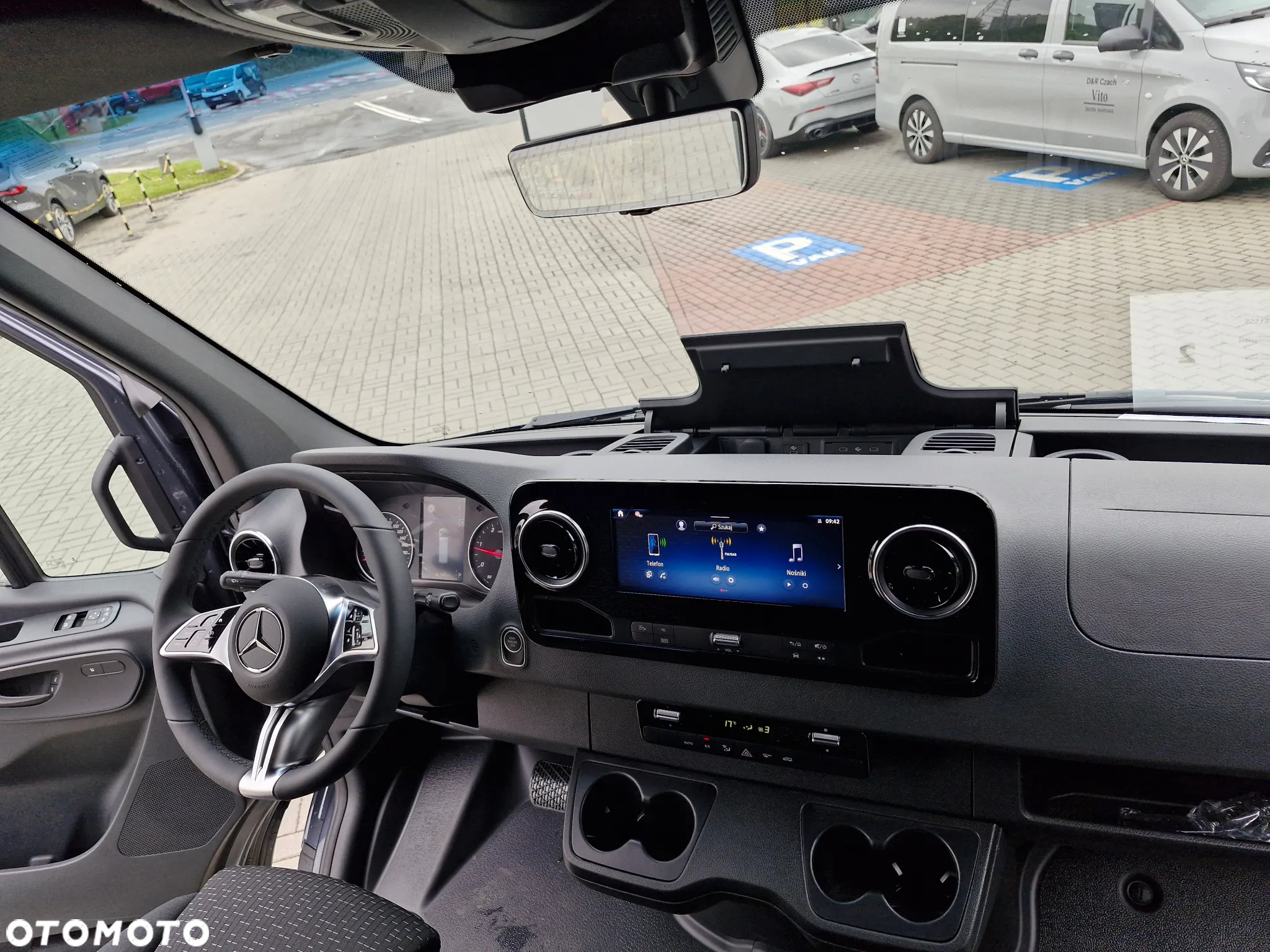 Mercedes-Benz Sprinter - 39