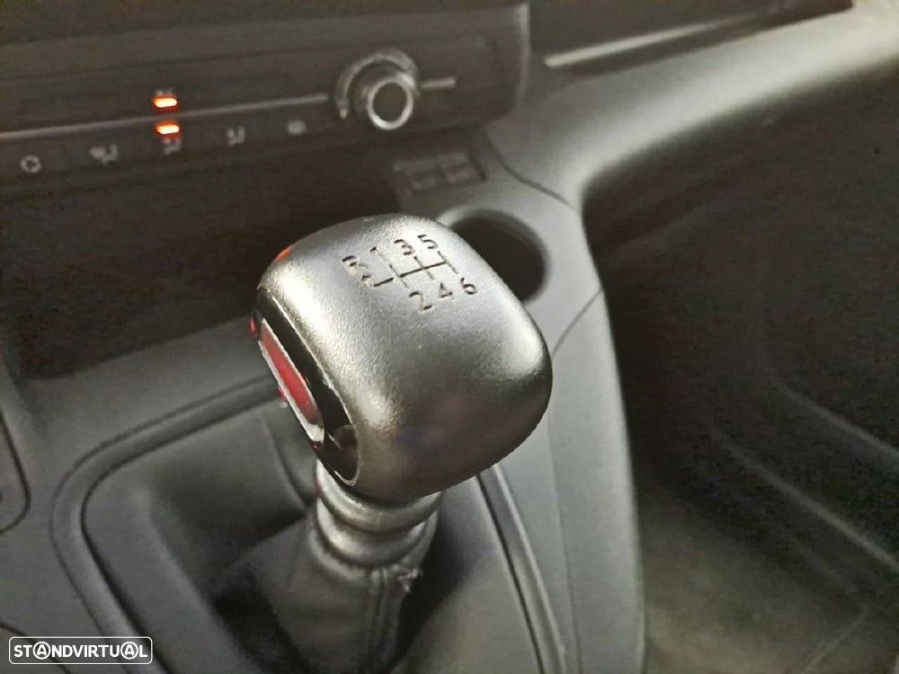 Peugeot Partner 1.5 BlueHDi 130 S&S Standard - 22