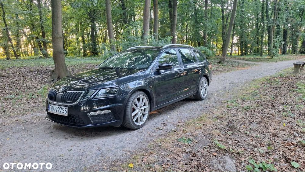 Skoda Octavia 2.0 TDI RS Challenge DSG - 1