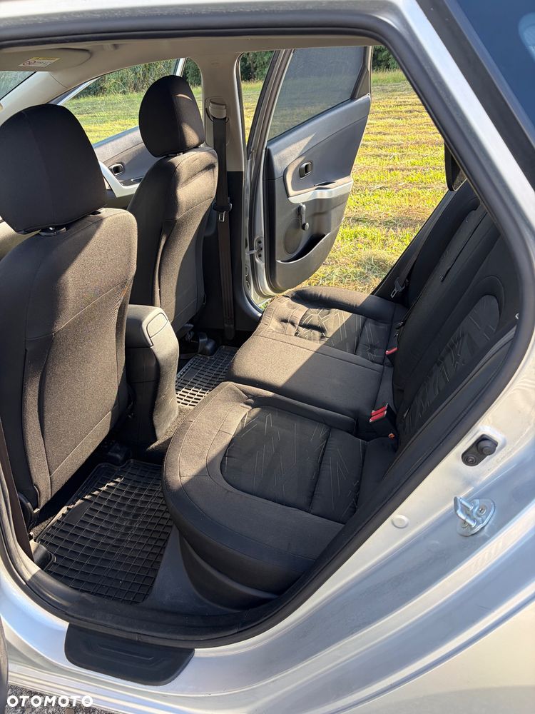 Kia Ceed 1.4 CRDi M - 13