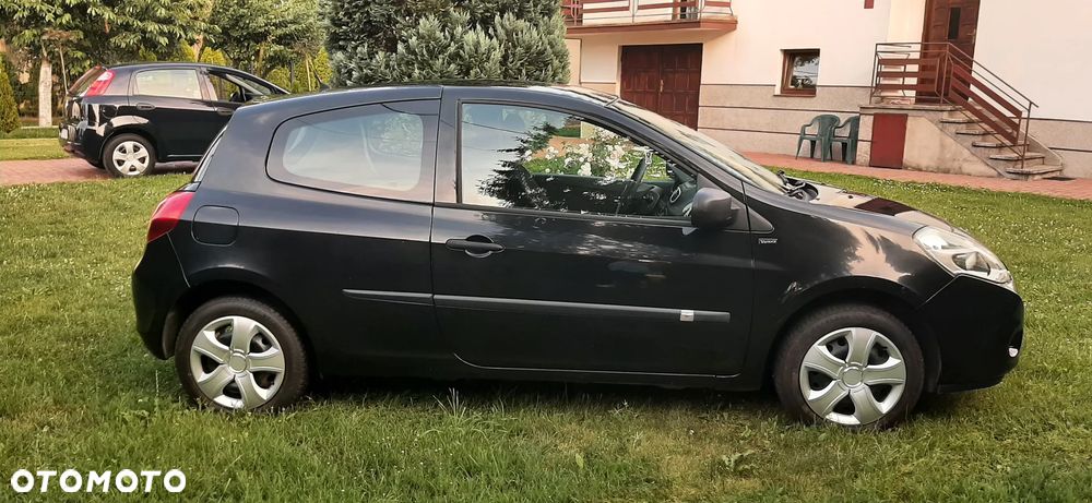 Renault Clio - 6