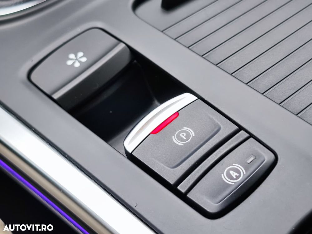 Renault Megane TCe 140 GPF Intens - 20