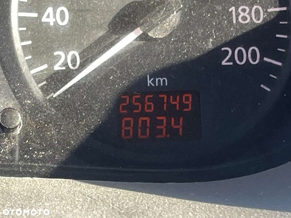Renault TRAFIC - 16