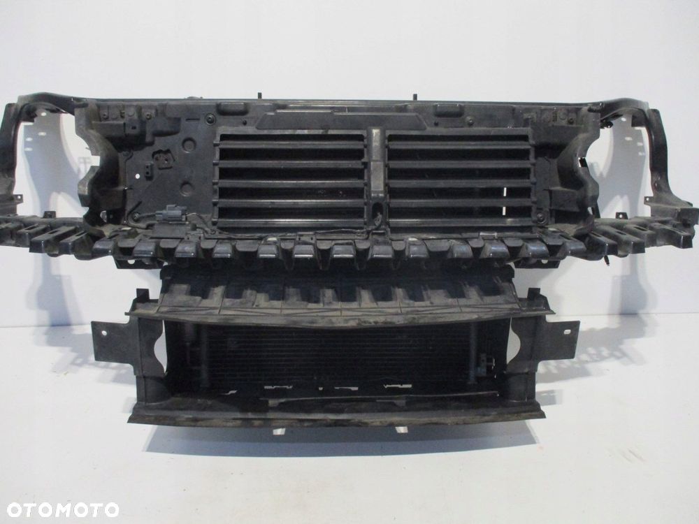 Pas przedni chłodnice RANGE ROVER VOGUE 3,0D 14R - 3
