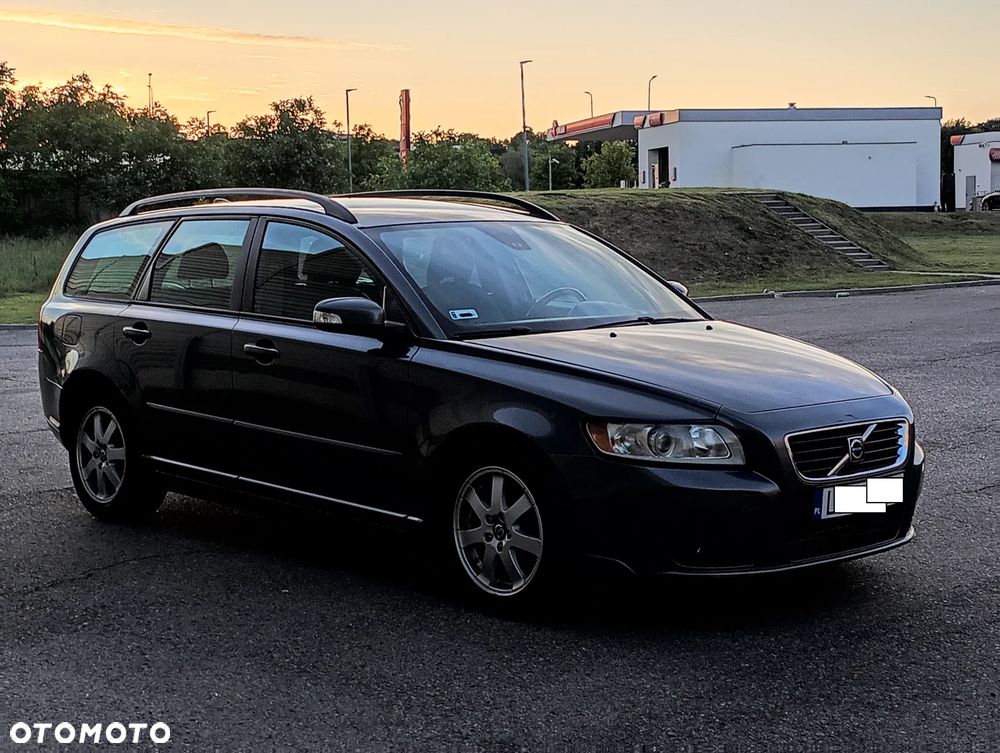 Volvo V50 2.0D R-Design Summum - 1