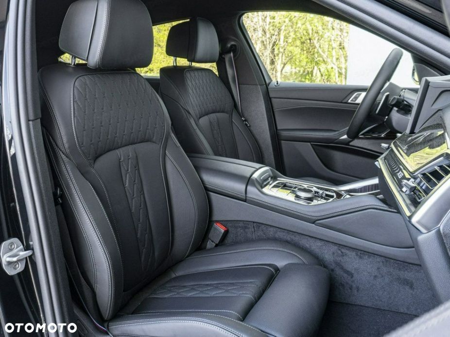 BMW X6 xDrive40d mHEV sport - 17