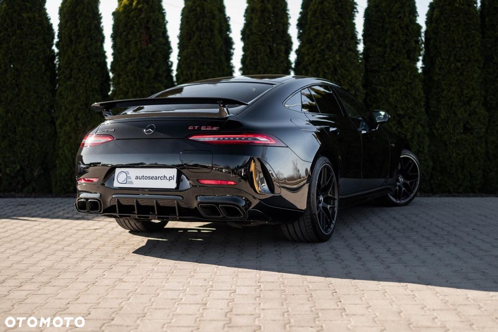 Mercedes-Benz AMG GT - 4