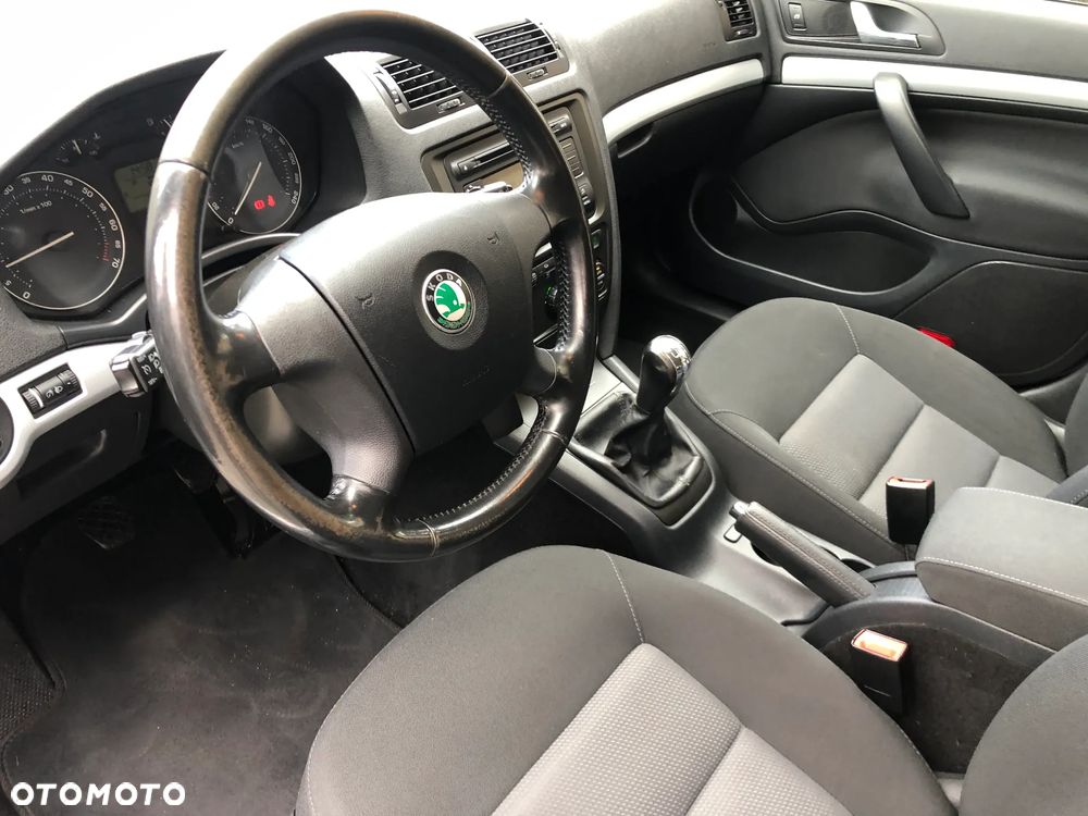 Skoda Octavia 1.8 TSI Ambition - 22