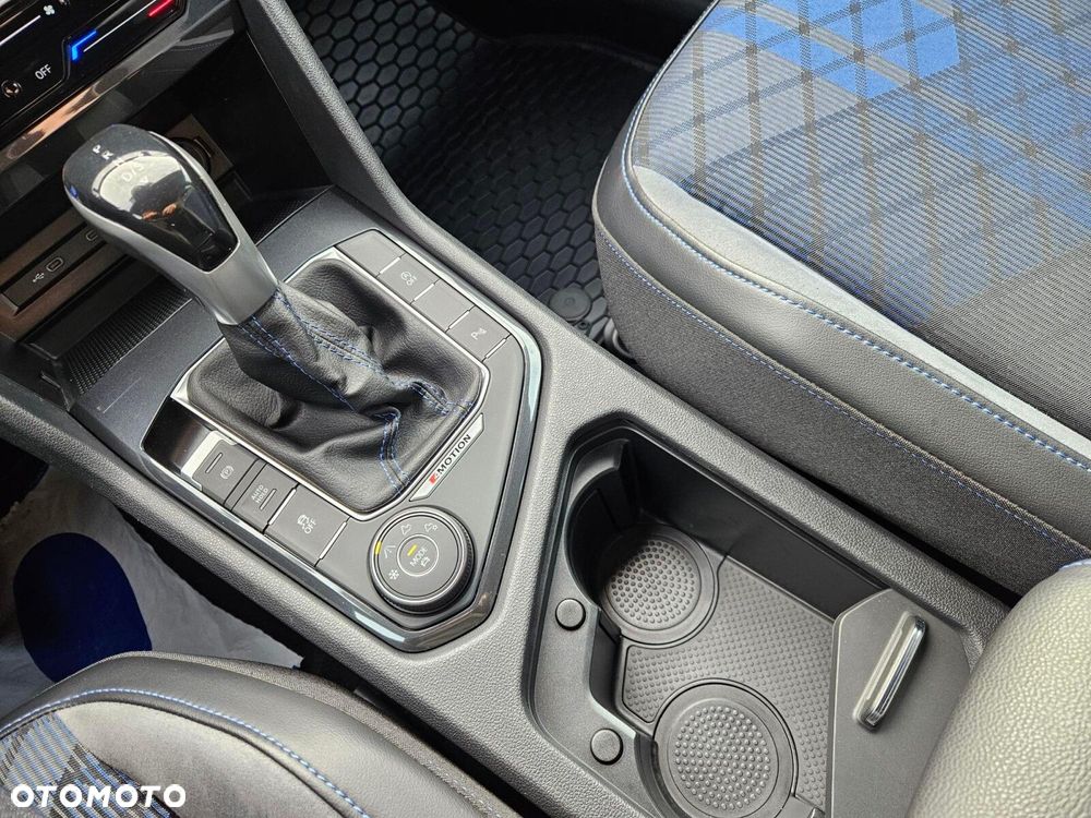 Volkswagen Tiguan - 21