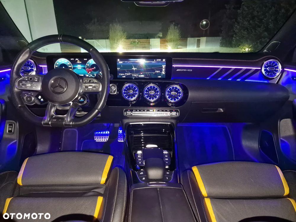 Mercedes-Benz CLA AMG 45 S 4-Matic 8G-DCT - 29