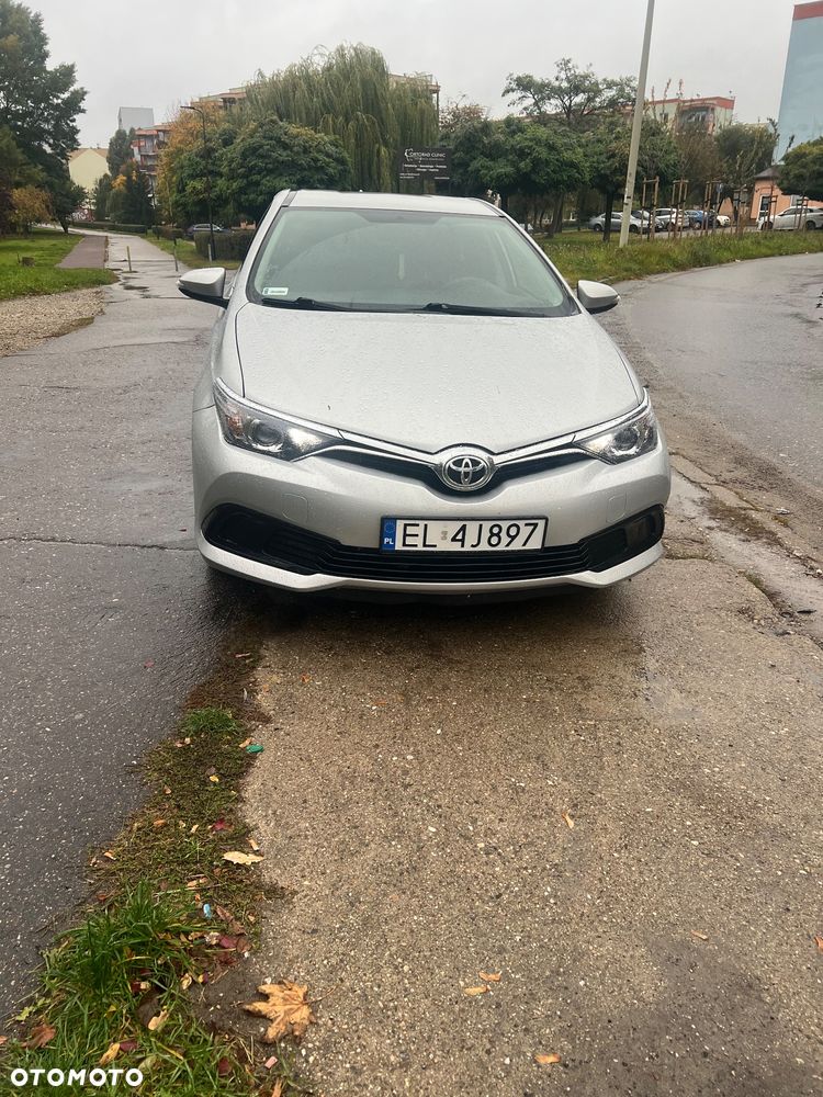 Toyota Auris - 5