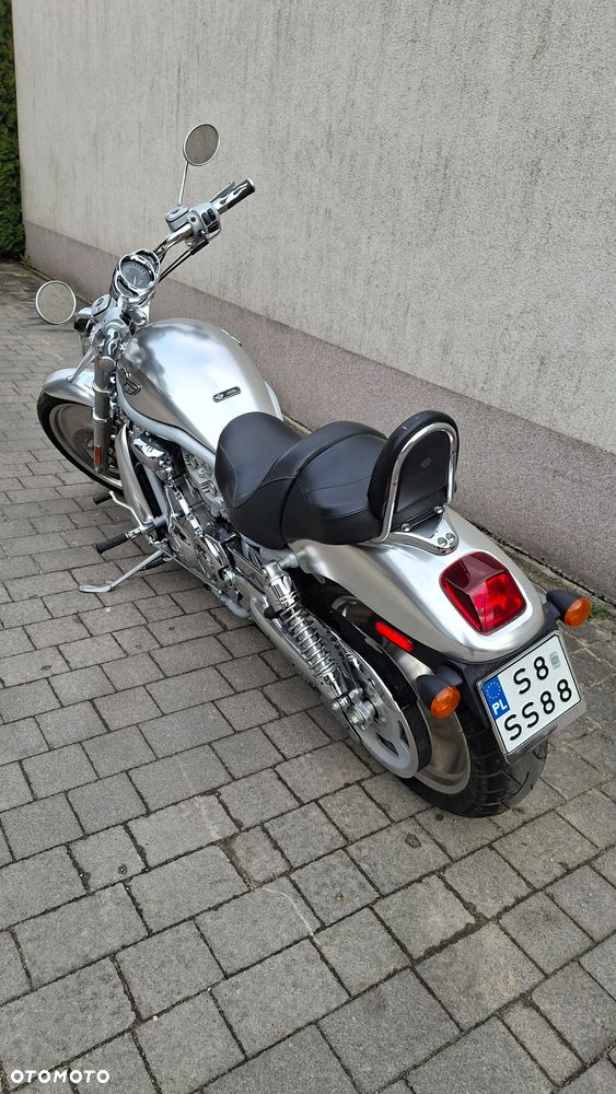 Harley-Davidson V-Rod Street Rod - 3