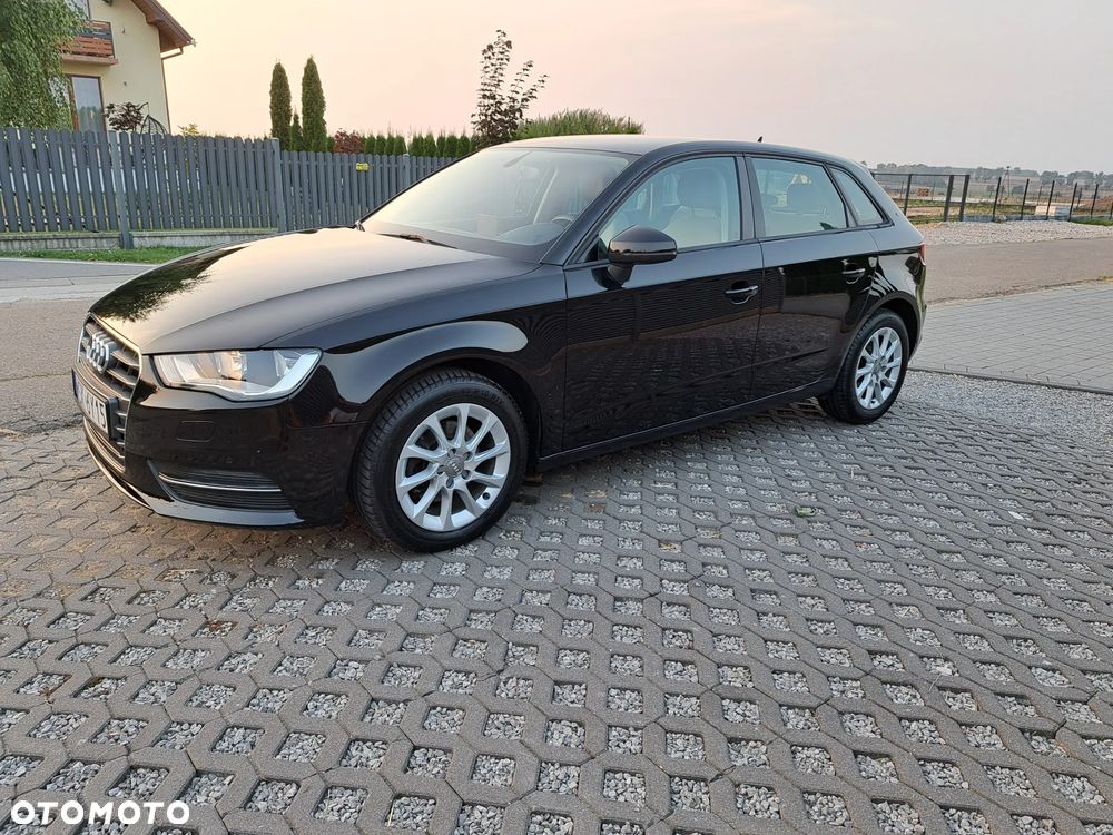 Audi A3 Sportback 1.6 TDI Attraction - 8