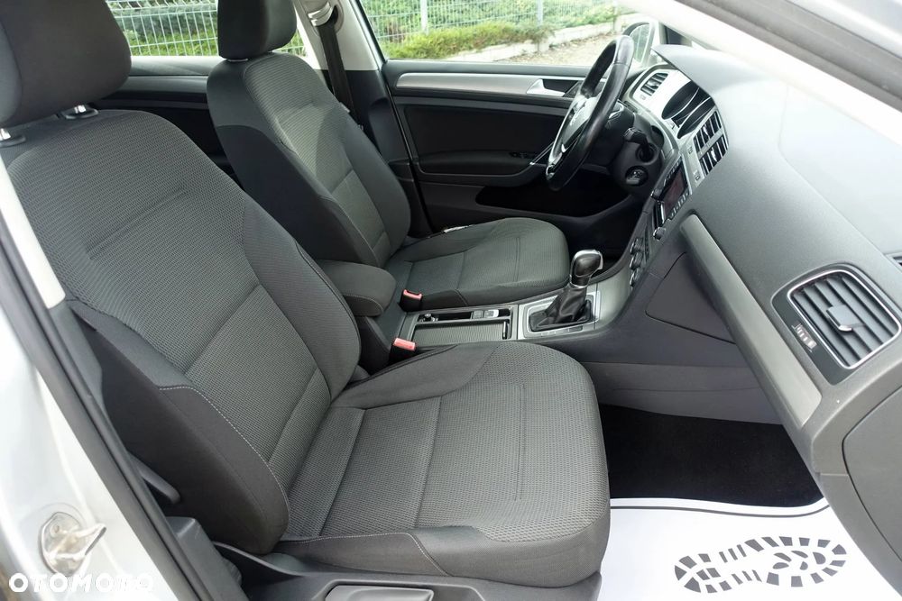 Volkswagen Golf Variant 2.0 TDI (BlueMotion Technology) DSG Comfortline - 12