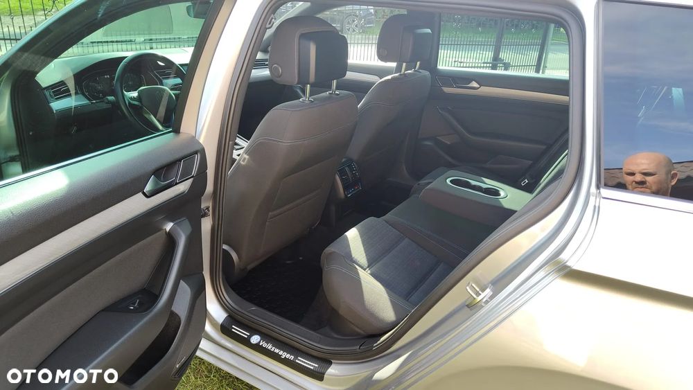 Volkswagen Passat ver-variant-1-4-tsi-plug--in--hybrid-dsg-gte - 31