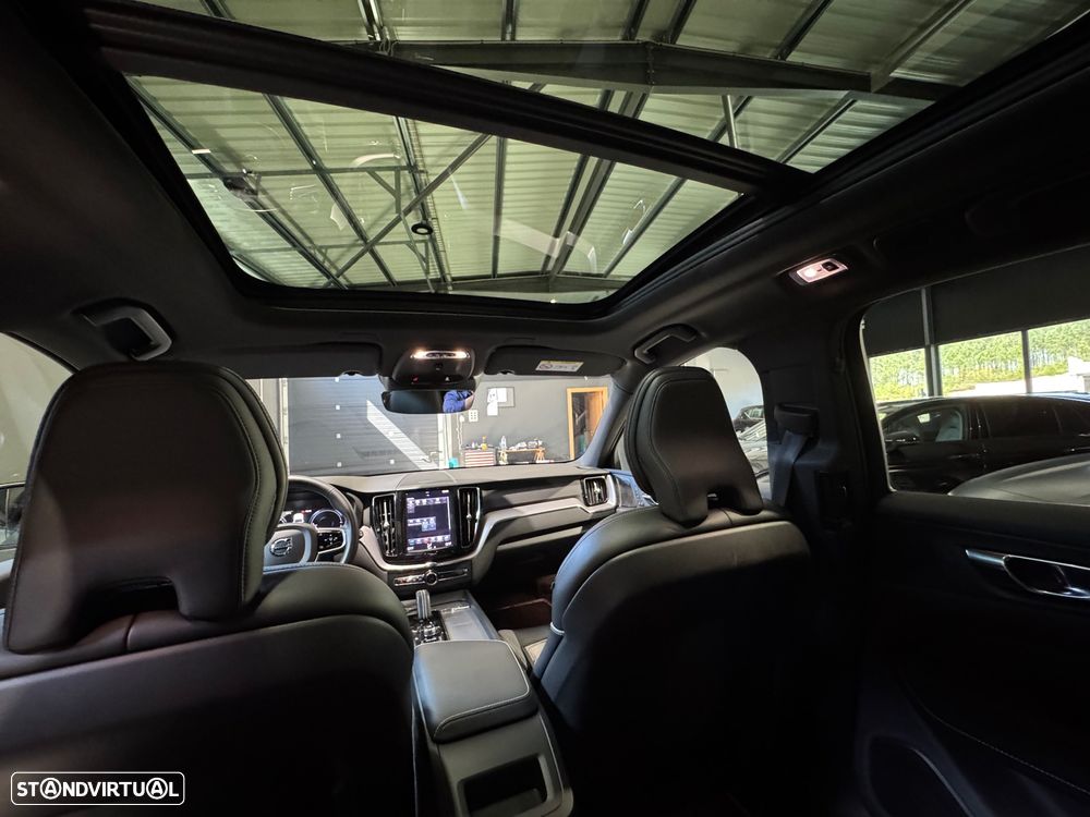 Volvo XC 60 2.0 T6 PHEV R-Design AWD - 46