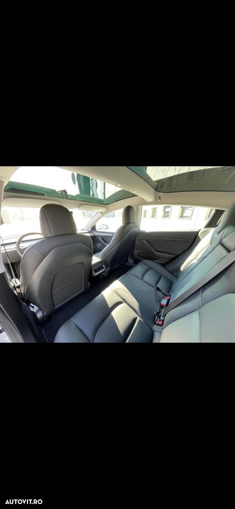 Tesla Model 3 - 6