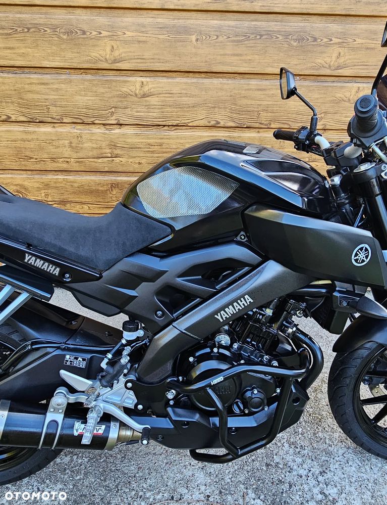 Yamaha MT - 4