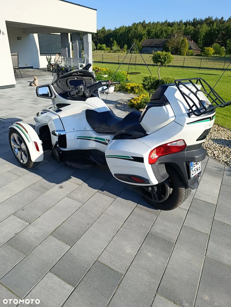Can-Am Spyder - 1