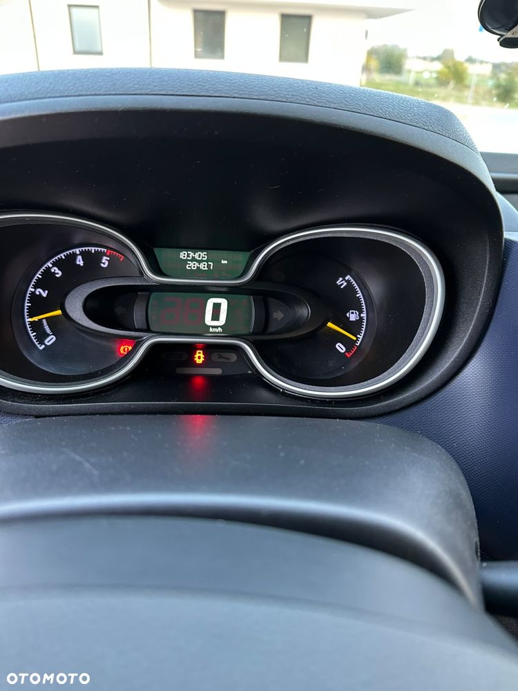 Opel Vivaro - 8