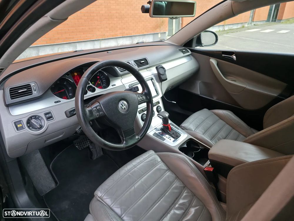 VW Passat Variant 2.0 TDi Highline DSG - 6