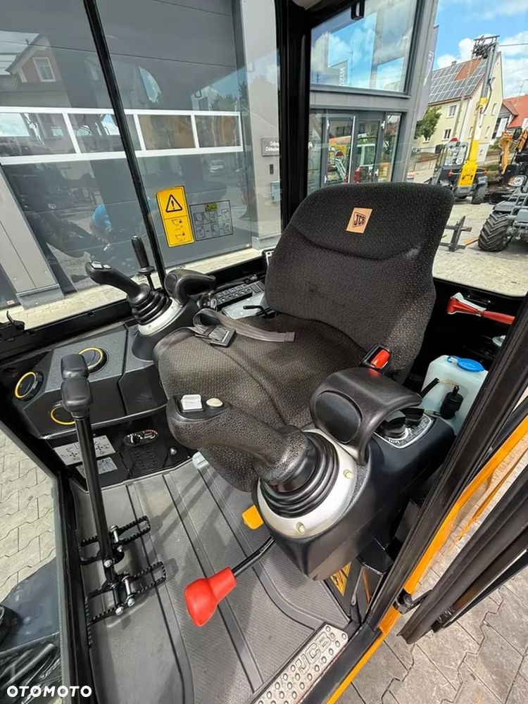 JCB 19C-1 PowerTilt - 13