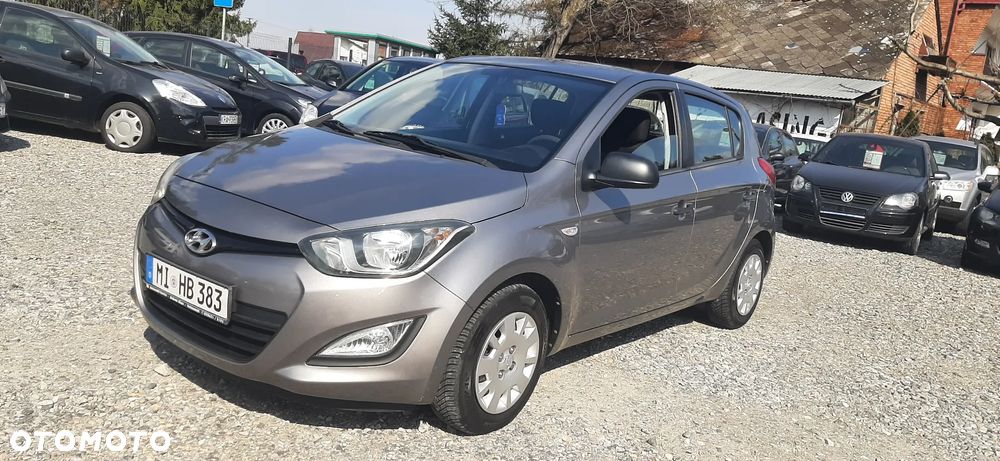 Hyundai i20 - 23