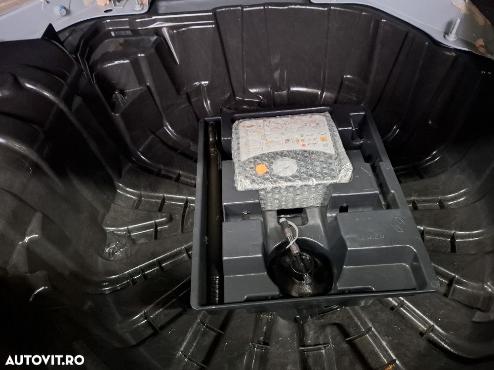 Renault Megane TCE 140 Equilibre - 18