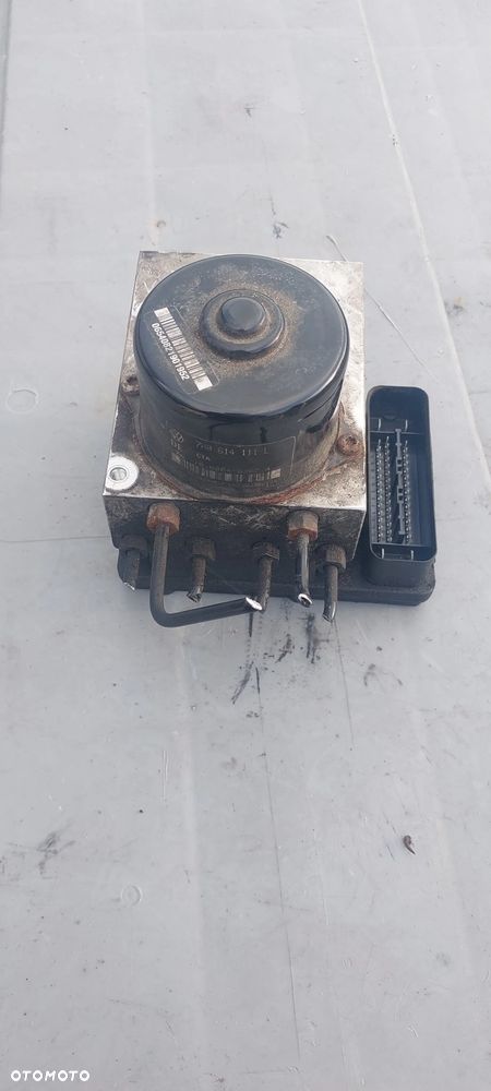 Sterownik ABS vw t5 7H0614111L - 4
