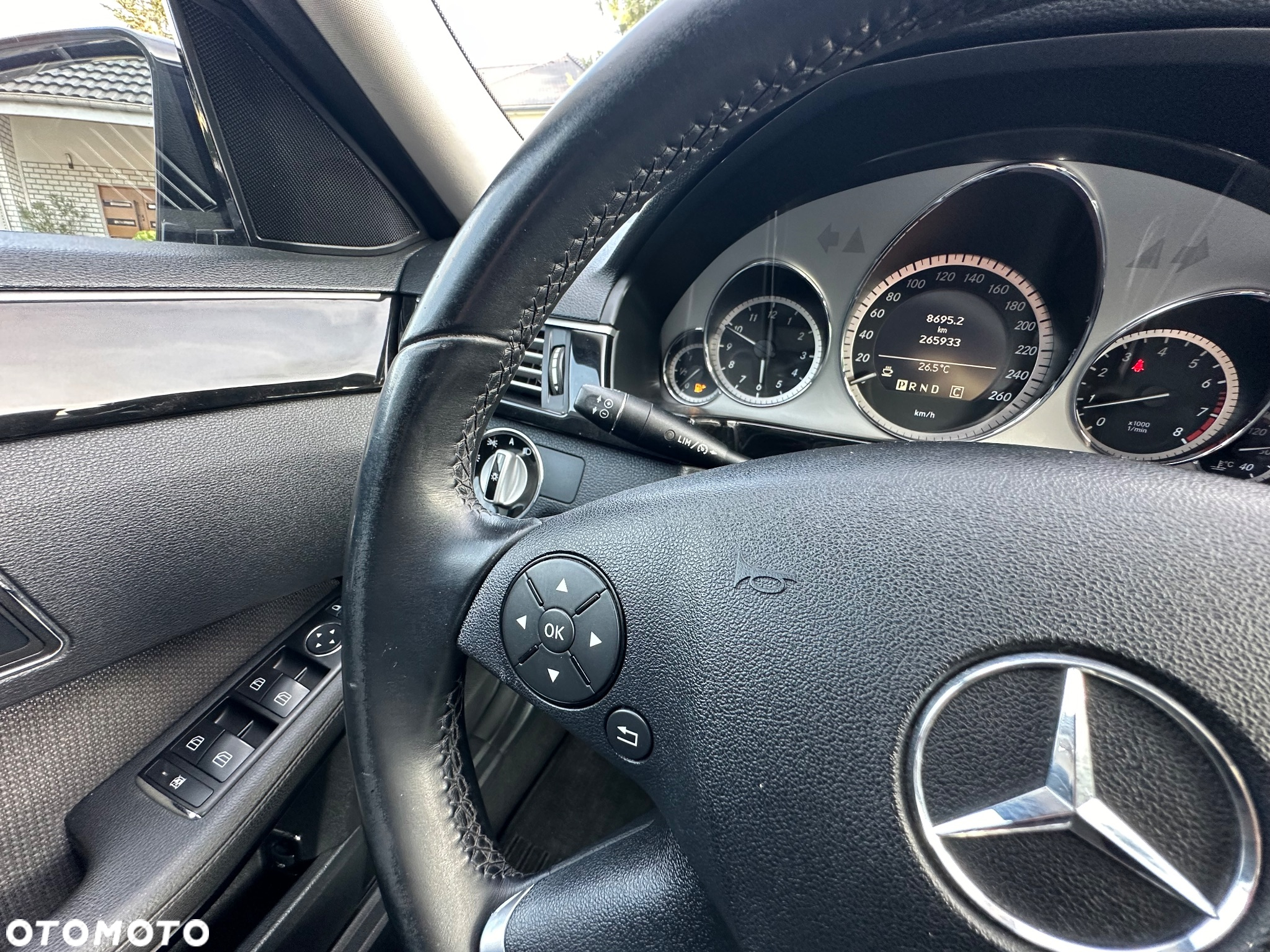 Mercedes-Benz Klasa E - 20