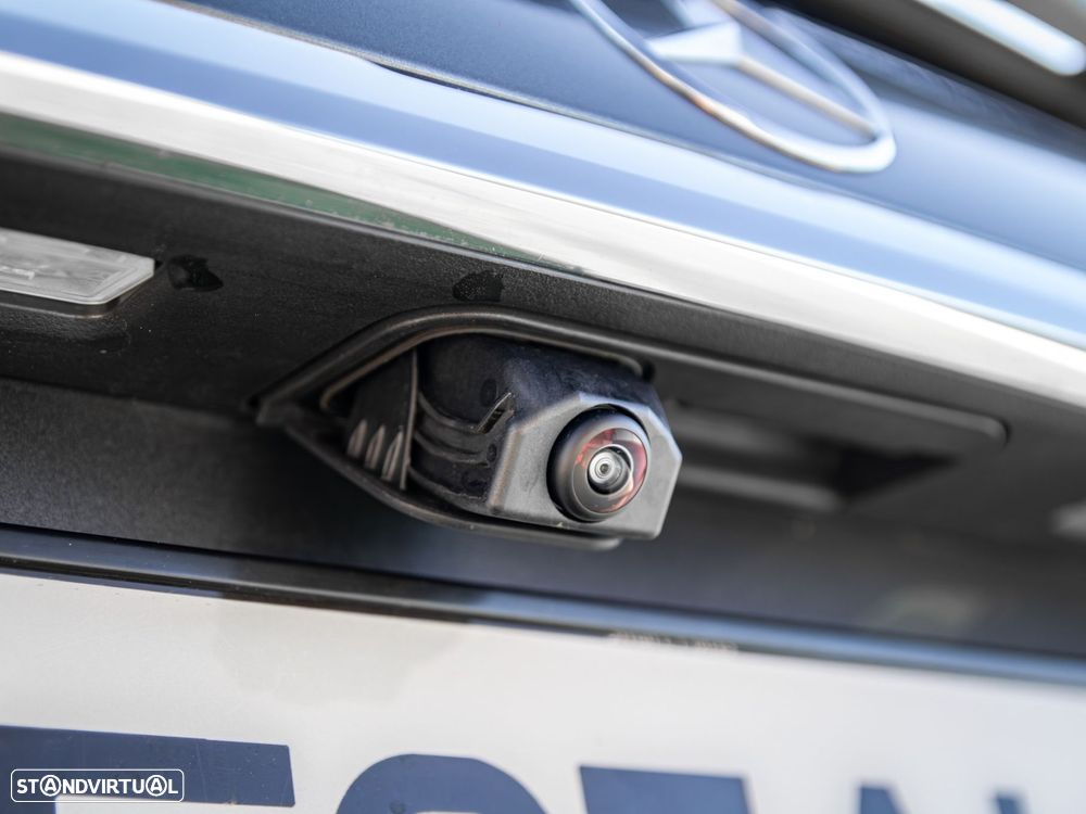 Mercedes-Benz E 300 de 9G-TRONIC AMG Line - 10