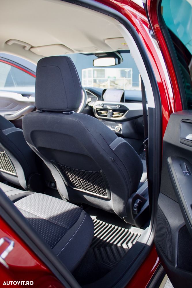 Ford Focus 1.0 EcoBoost ST-Line - 14