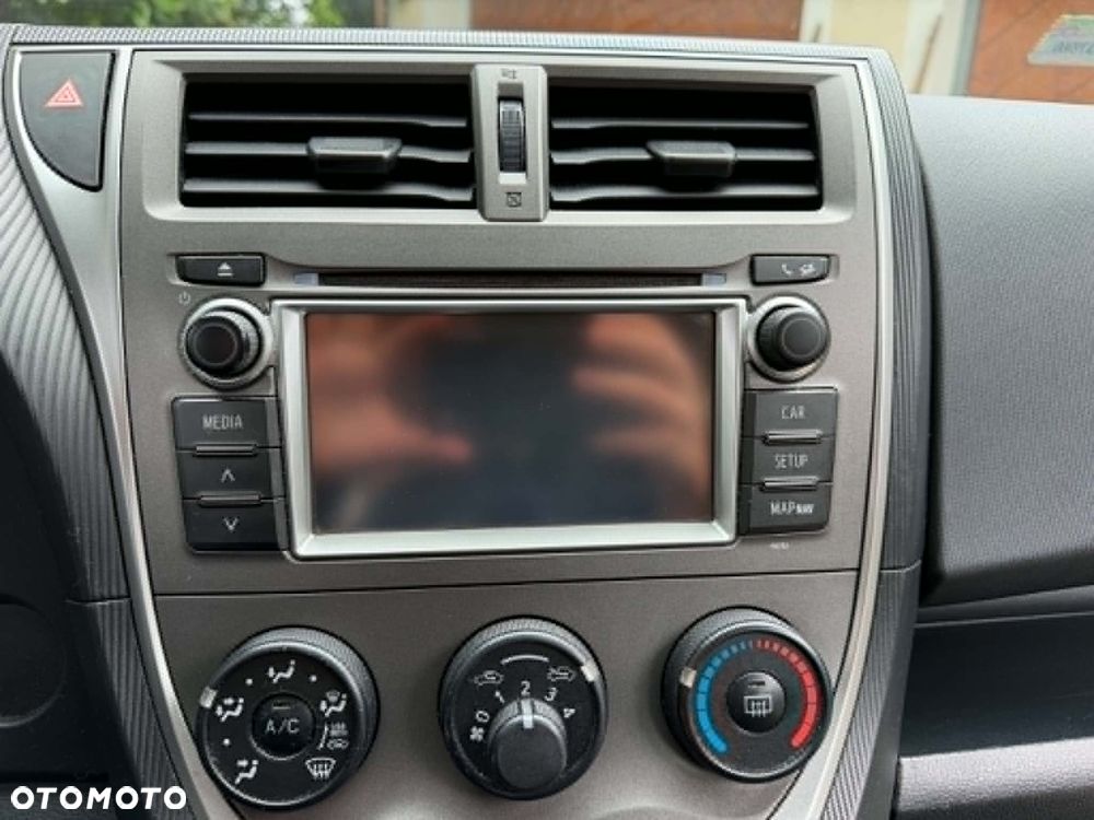 Toyota Verso S - 10