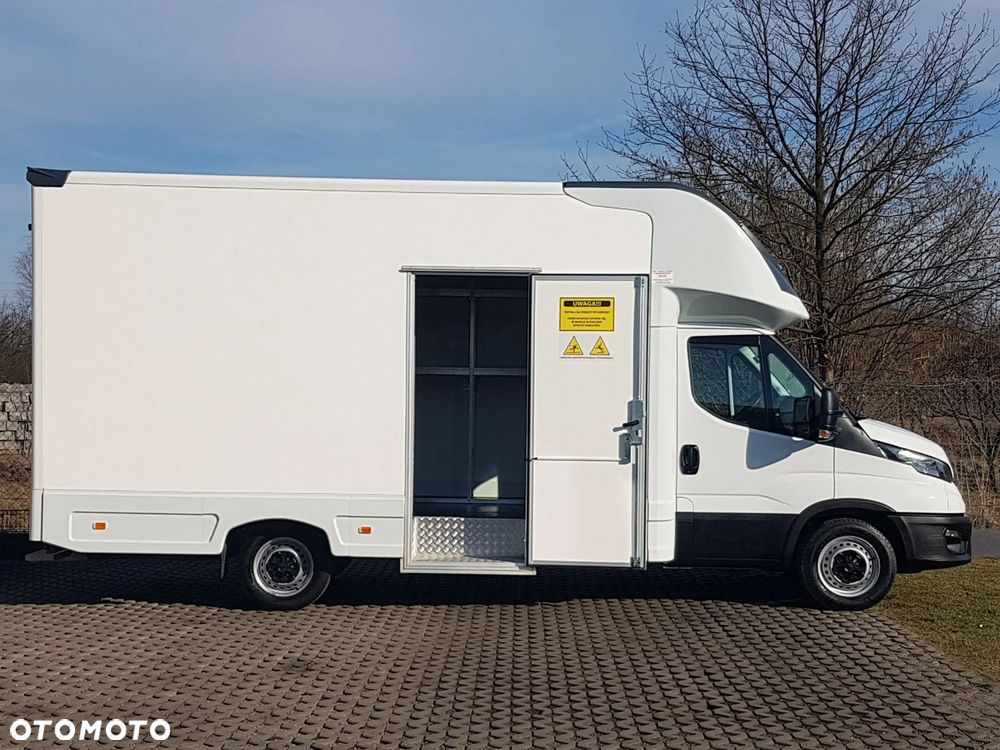 Iveco DAILY KONTENER NISKOPODŁOGOWY 4,43x2,23x2,42 SKLEP FOODTRUCK BAR KLIMA KONIOWÓZ KAMPER - 31