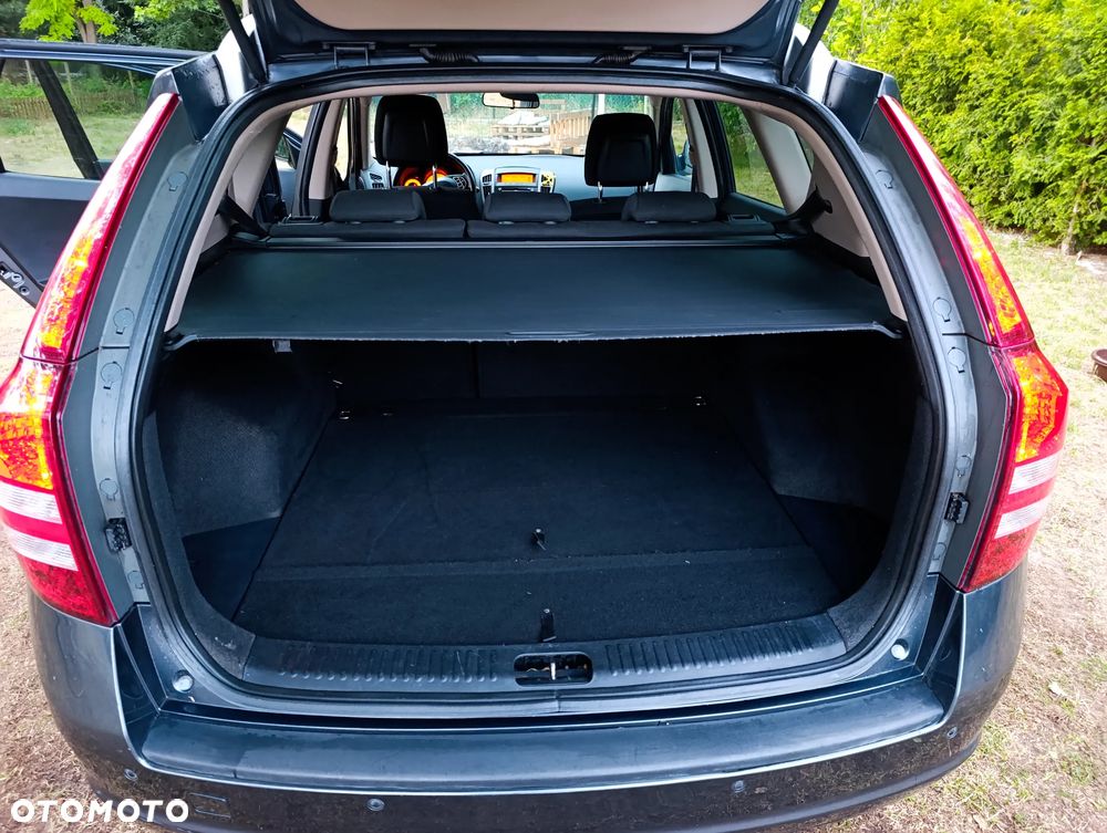 Kia Ceed - 7