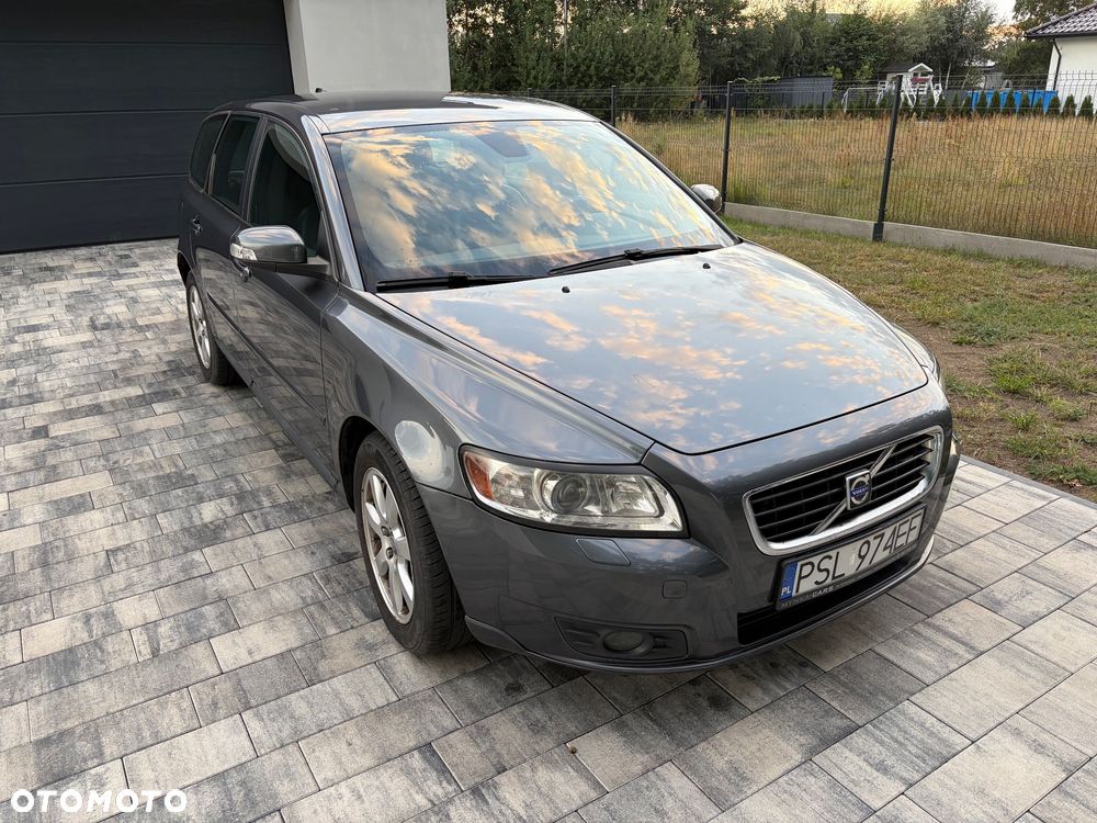 Volvo V50 1.8 Momentum - 1