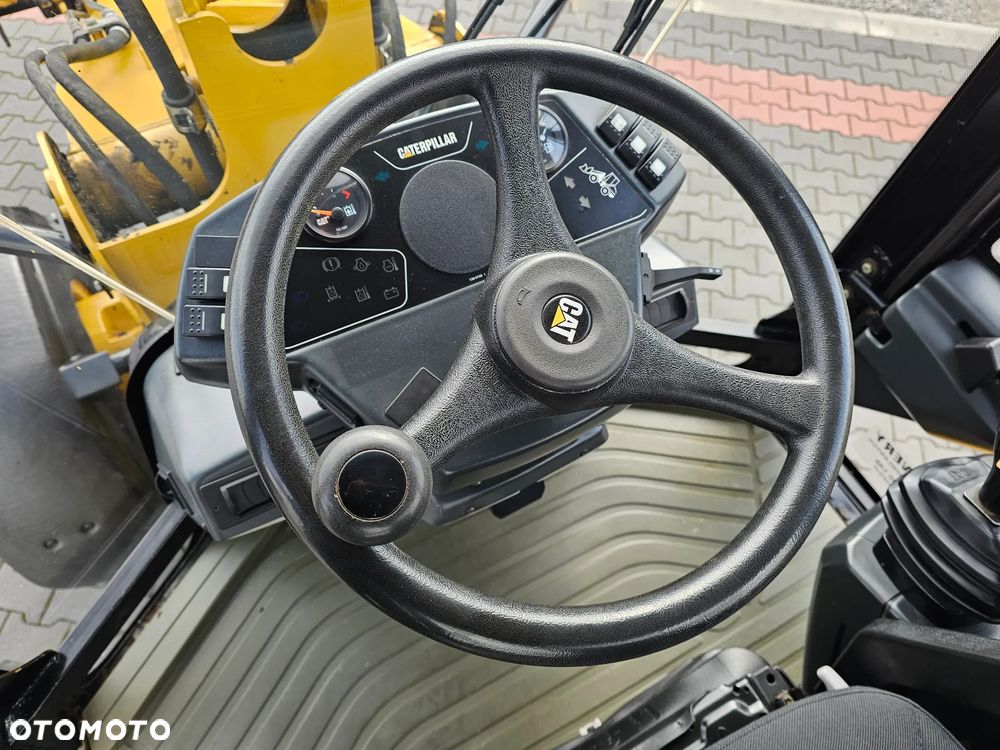 Caterpillar 906 - 10