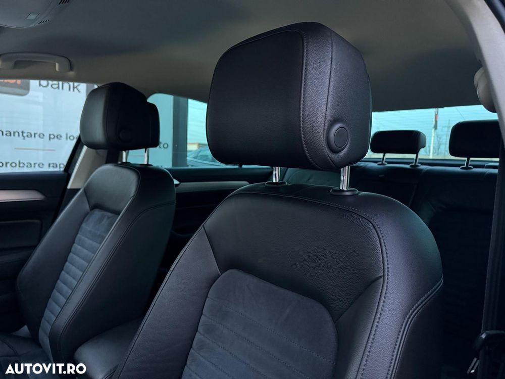 Volkswagen Passat 1.6 TDI (BlueMotion Technology) DSG Comfortline - 13