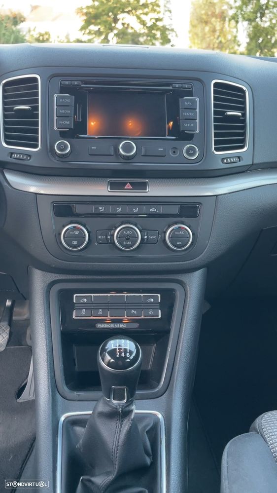 VW Sharan - 7