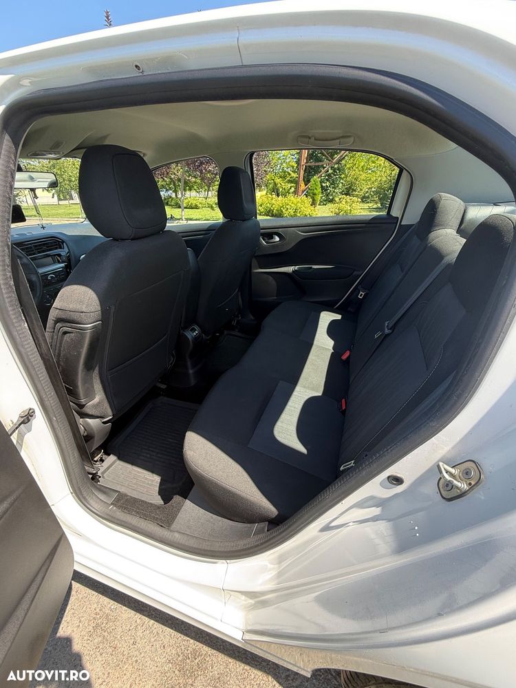 Peugeot 301 1.6 BlueHDI FAP Allure - 10