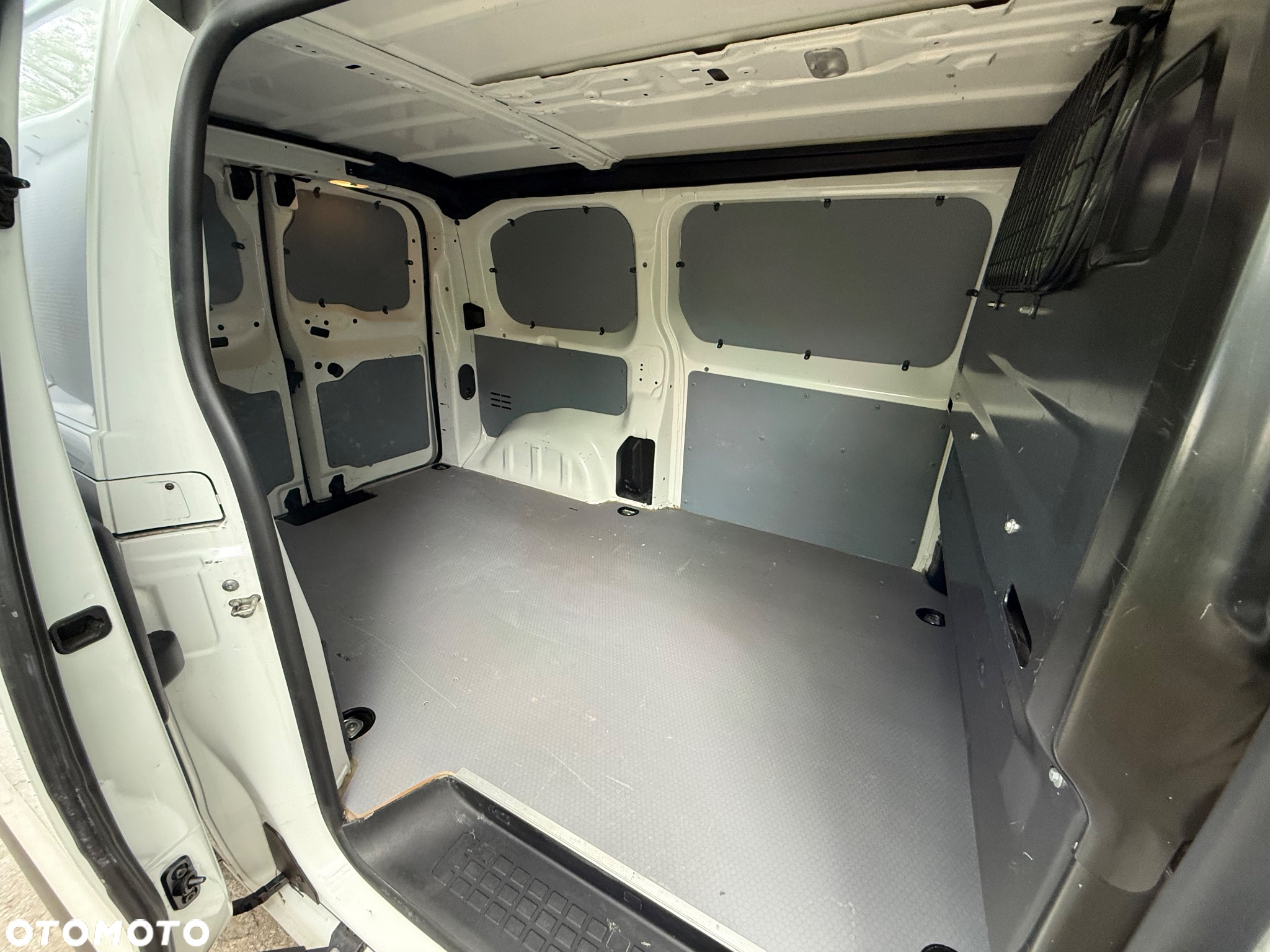 Peugeot EXPERT L2H1 - 15