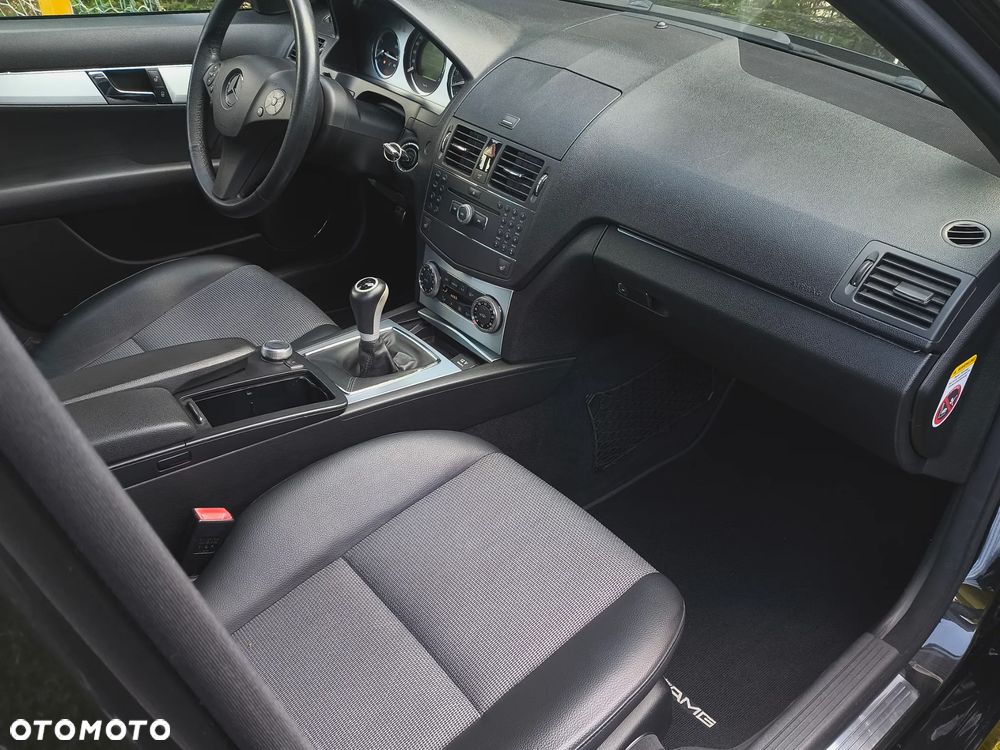 Mercedes-Benz Klasa C 200 Kompressor Avantgarde - 21