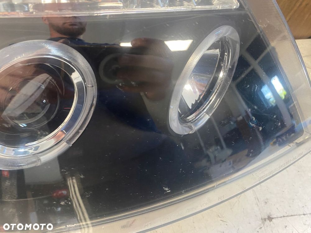 TOYOTA HILUX LAMPA PRAWY LEWY PRZÓD KOMPLET - 10