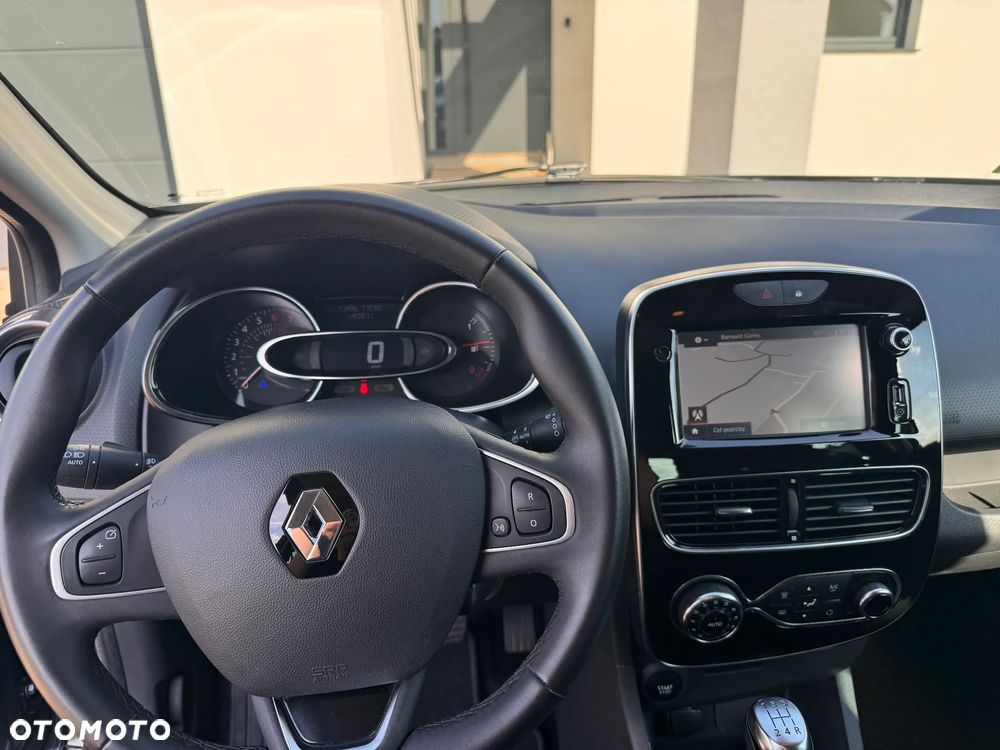 Renault Clio - 8