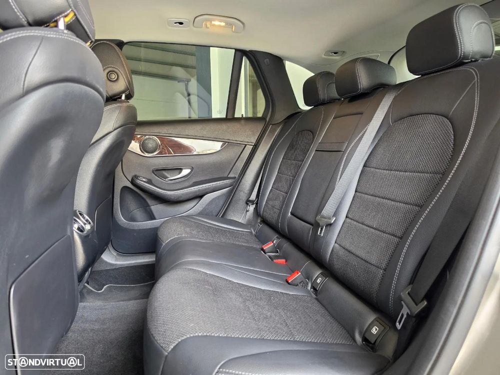 Mercedes-Benz GLC 300 e 4Matic - 34