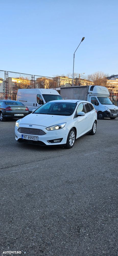 Ford Focus - 6