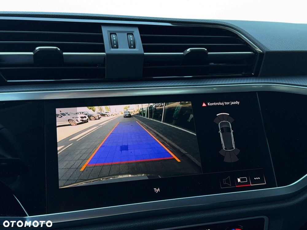 Audi Q3 - 21